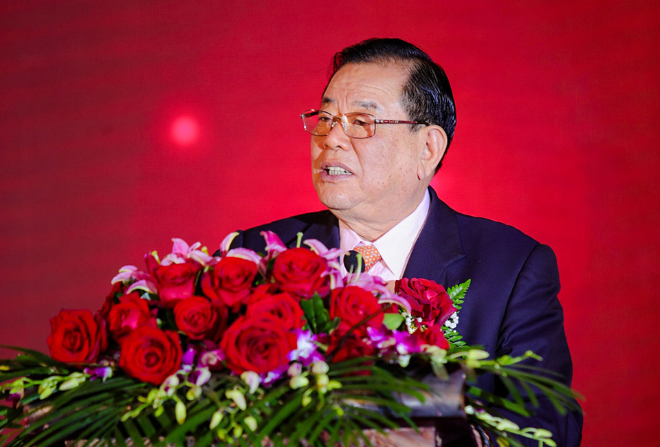 德業(yè)人將用心堅守使命,<br>為實(shí)現夢(mèng)想不懼櫛風(fēng)沐雨、砥礪前行。